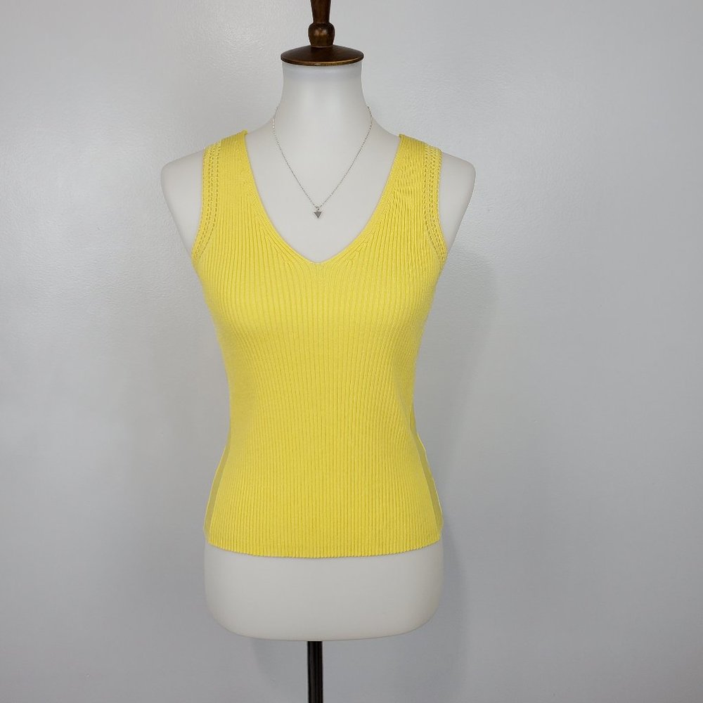 Nine & Company Yellow Knit Ribbed Sleeveless V-Neck Top Size S